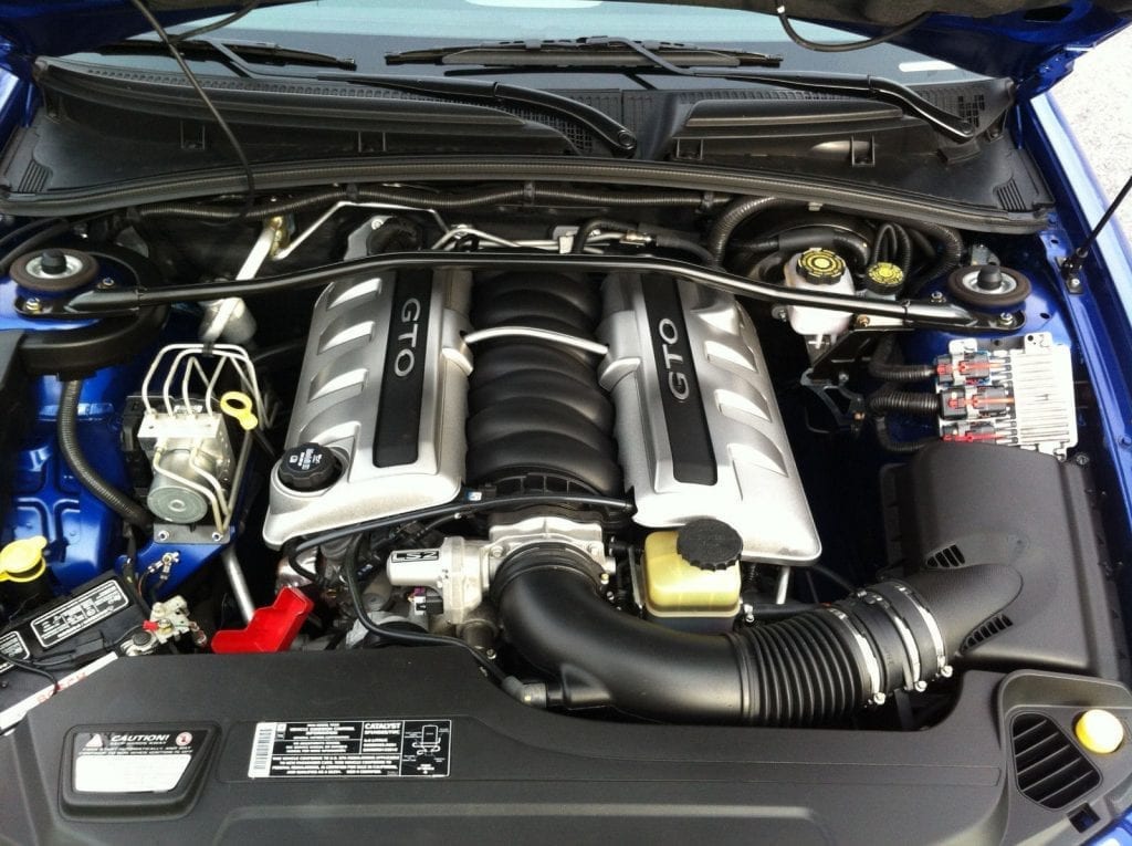 GM LS2 engine