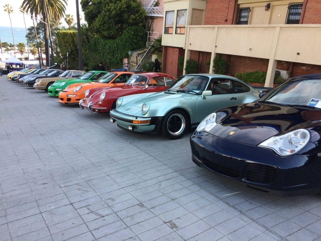 Porsche 911s on the street