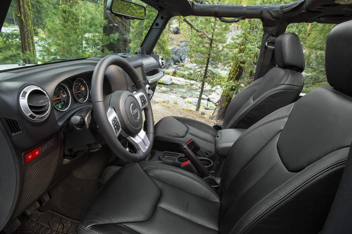 2014 Jeep Wrangler Rubicon X interior