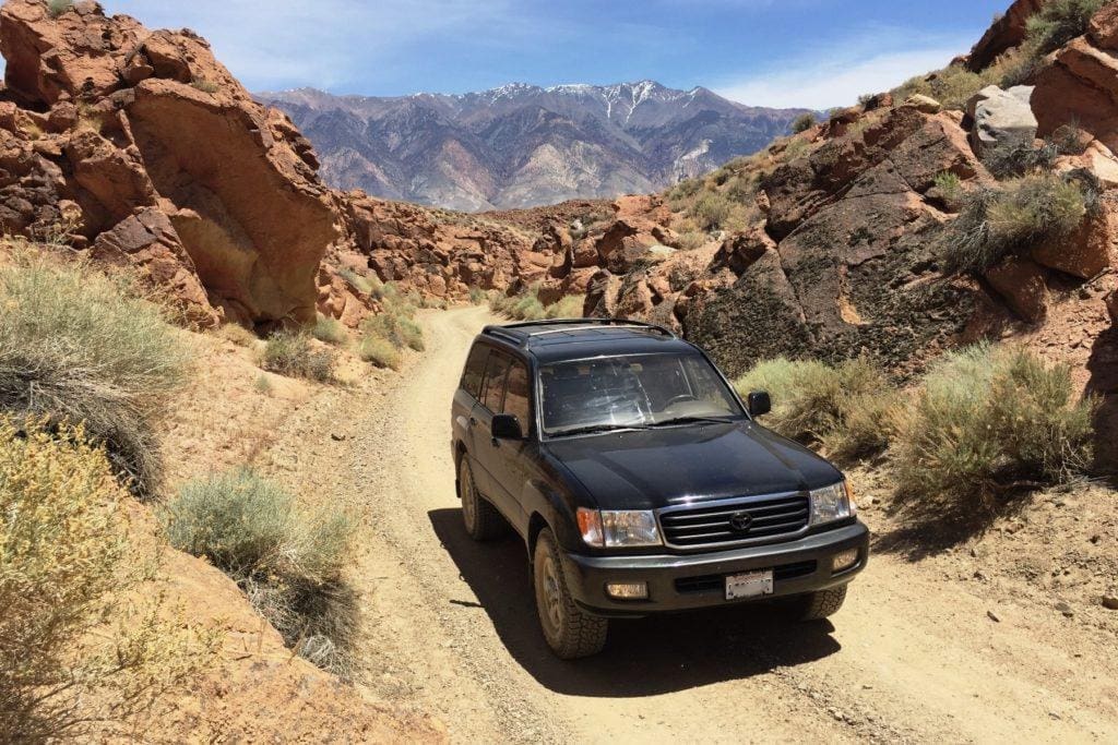 2001 Toyota Land Cruiser off road