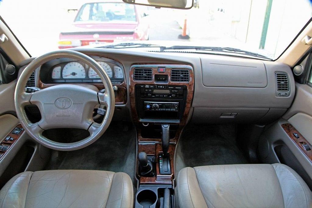 2000 Toyota 4Runner interior