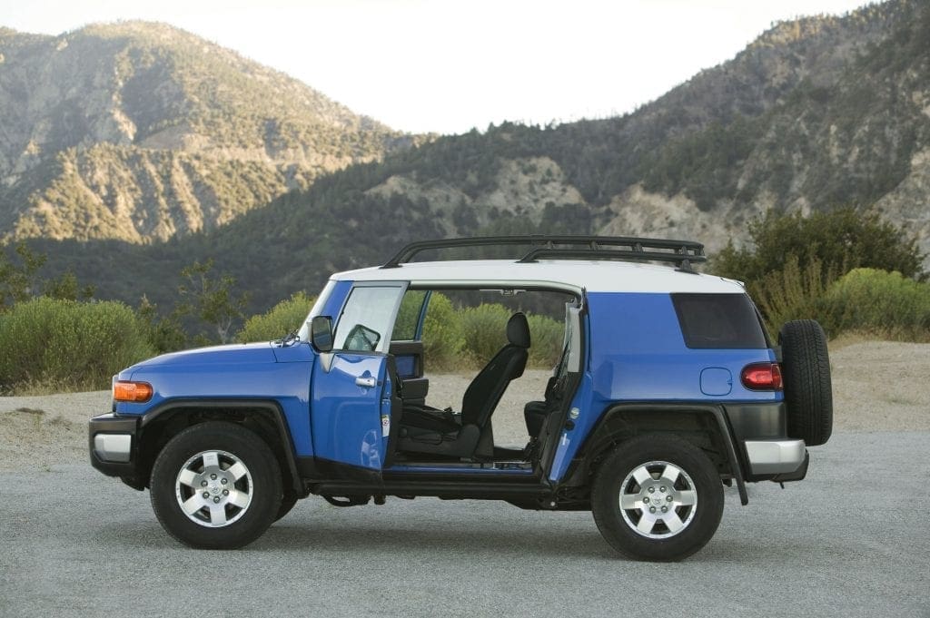 2008 Toyota FJ Cruiser doors open