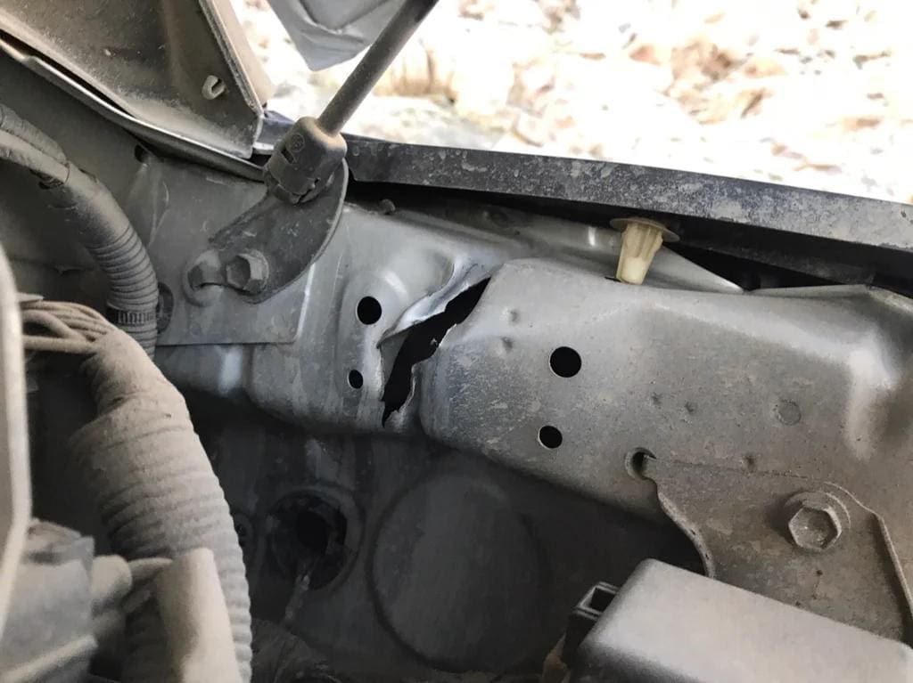 FJ Cruiser fender tear