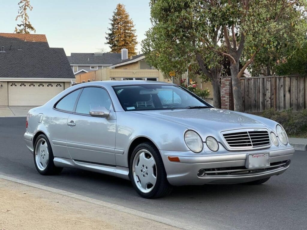 2002 Mercedes-Benz CLK55 AMG exterior front