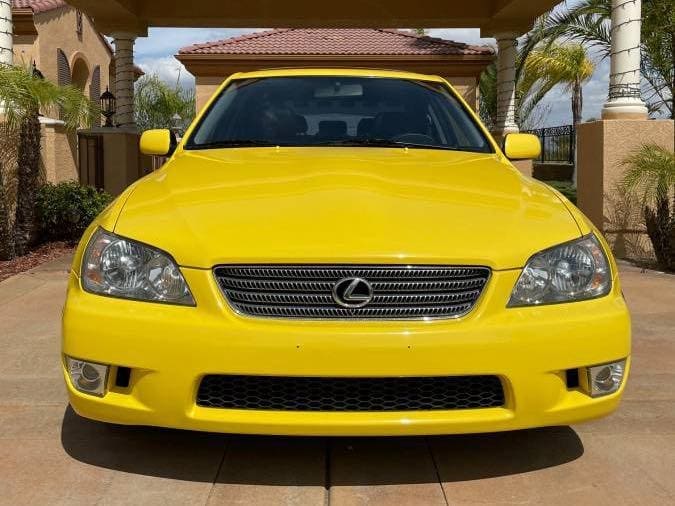2001 Lexus IS 300 exterior front