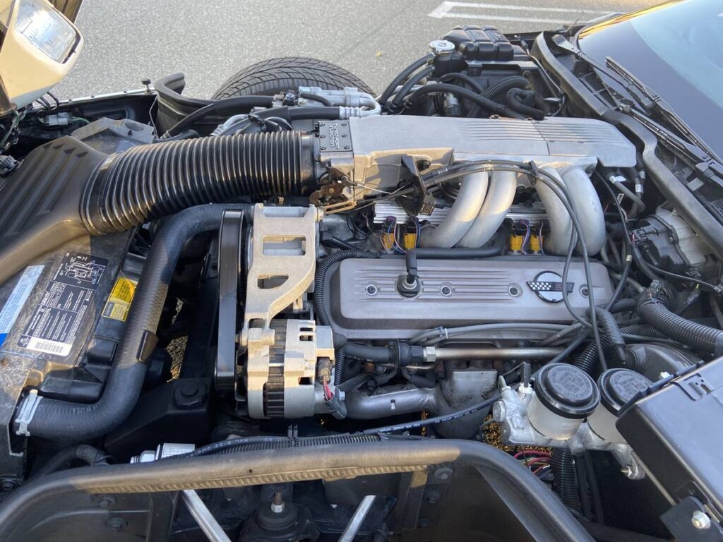 1991 Chevrolet Corvette engine