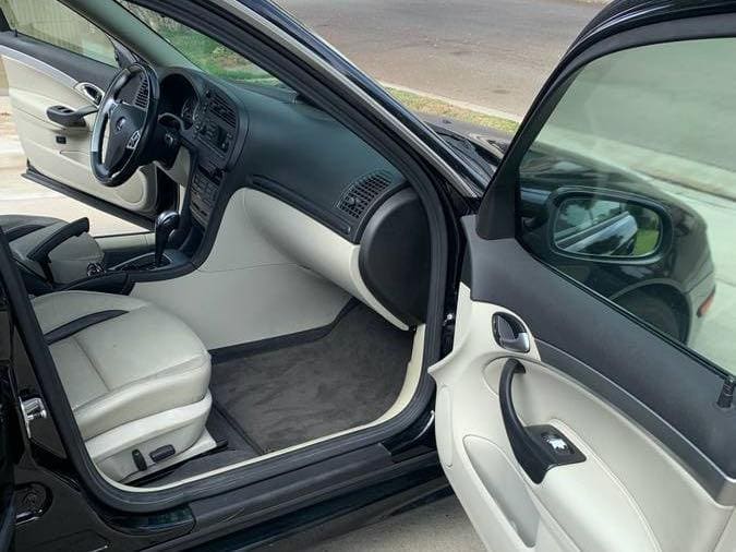 2006 Saab 9-3 Aero SportKombi with passenger door open