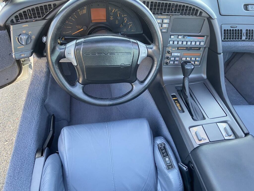 1991 Chevrolet Corvette interior instrument panel