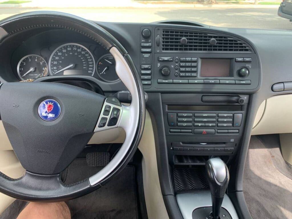 2006 Saab 9-3 Aero SportKombi dashboard