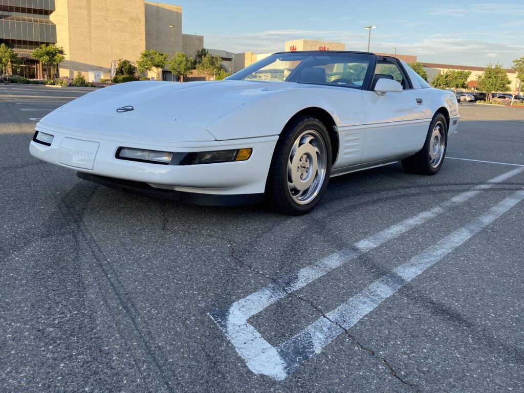 1991 Chevrolet Corvette exterior front