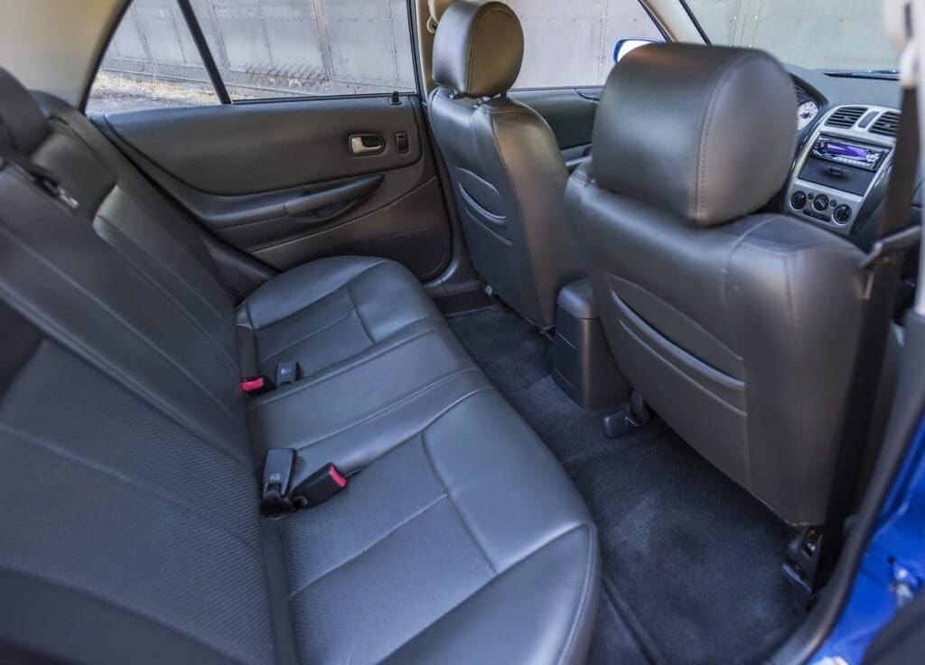2001 Mazda Protege MP3 rear seat