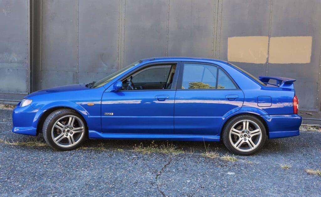 2001 Mazda Protege MP3 profile