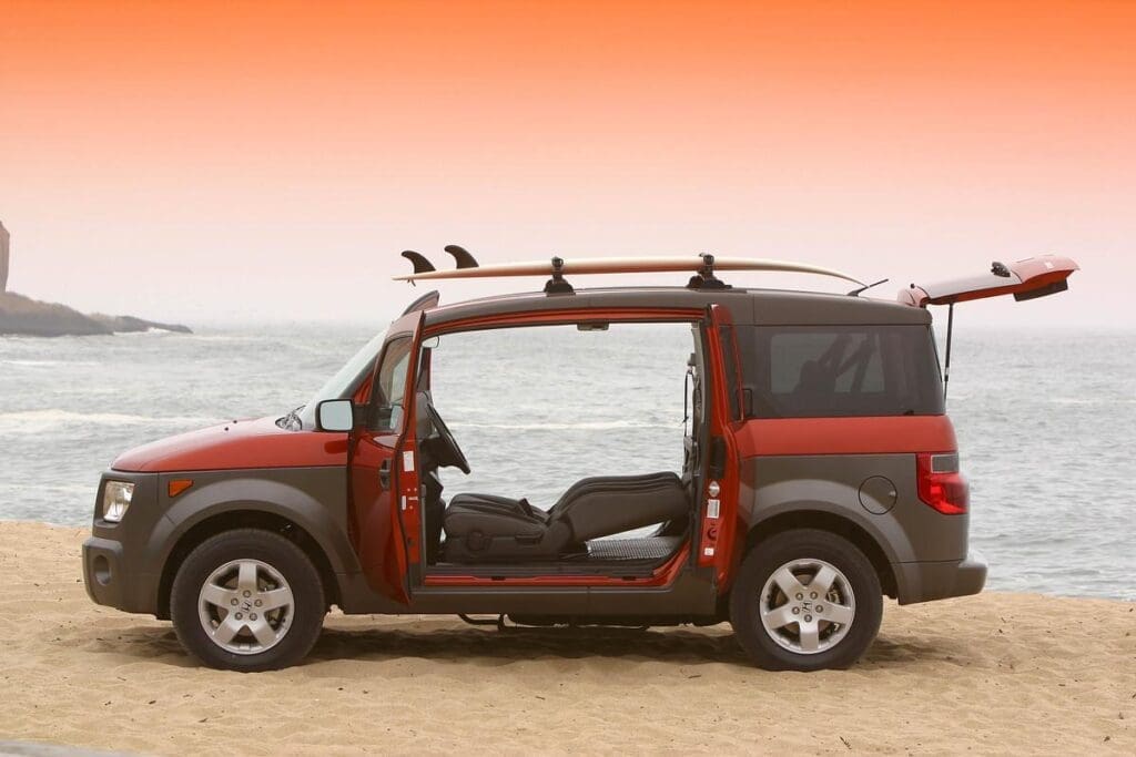 2003 Honda Element with all doors open