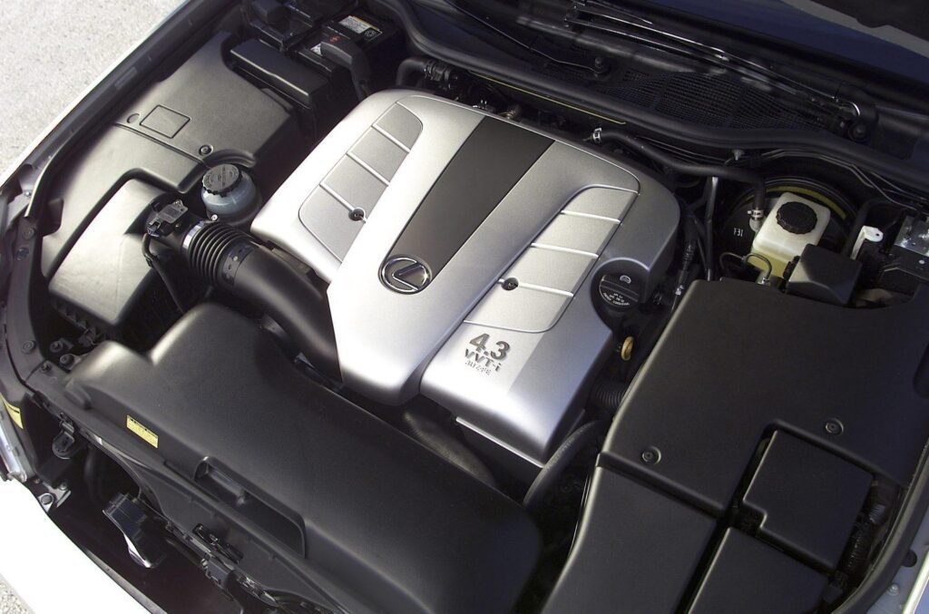 Lexus LS 430 engine