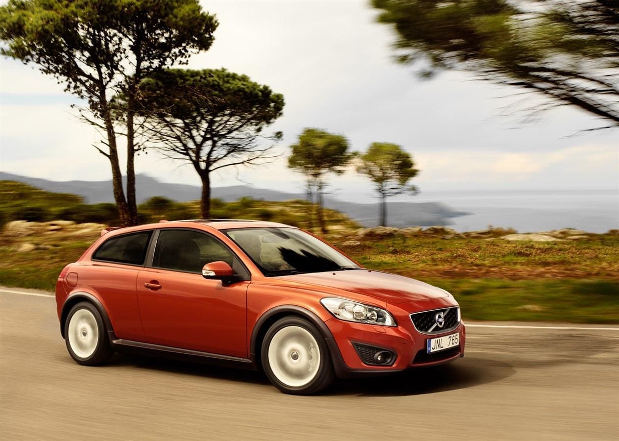2009 Volvo C30 in Flame Orange