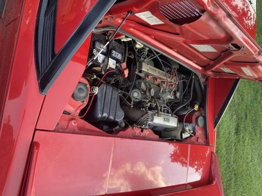 1989 Toyota MR2 engine bay