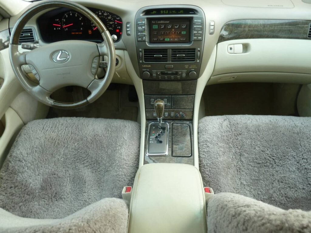 2001 Lexus LS 430 front seats