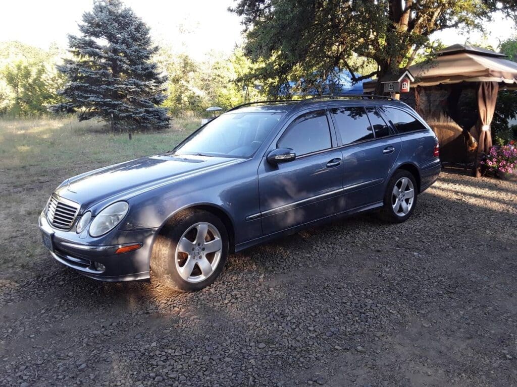 2004 Mercedes-Benz E500 wagon exterior driver side