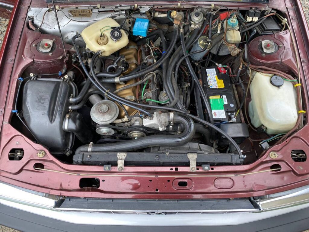 1985 Peugeot 505 STI Turbodiesel engine bay