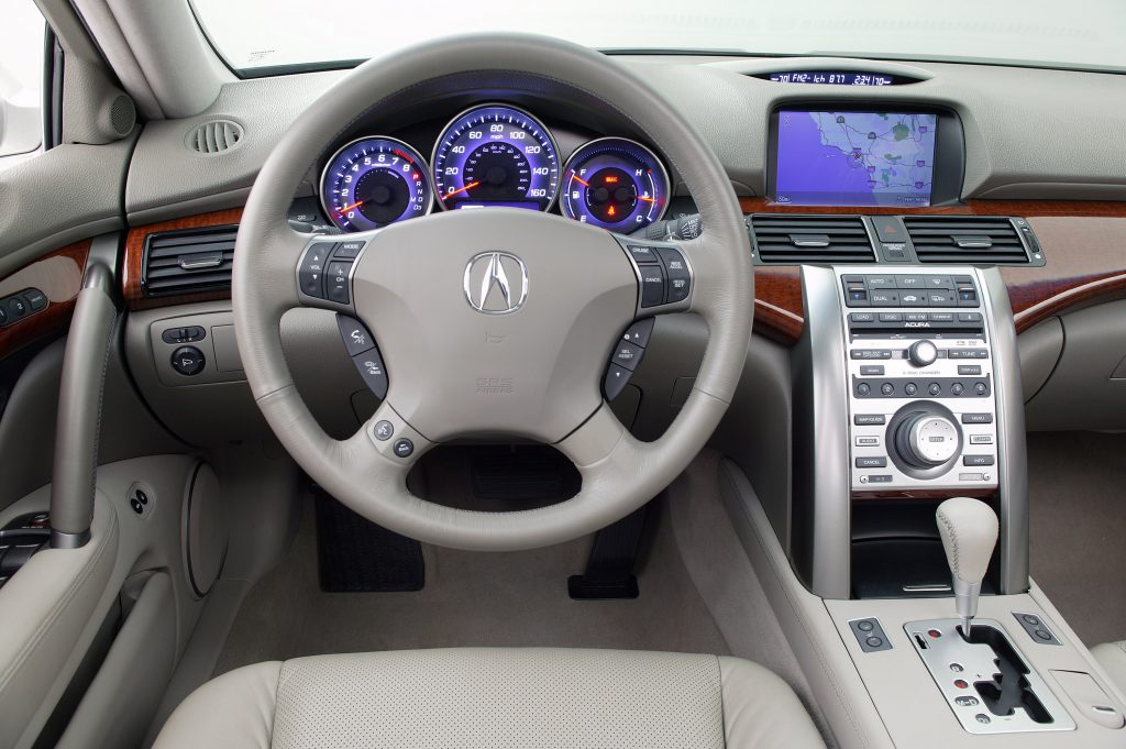 2005 Acura RL interior