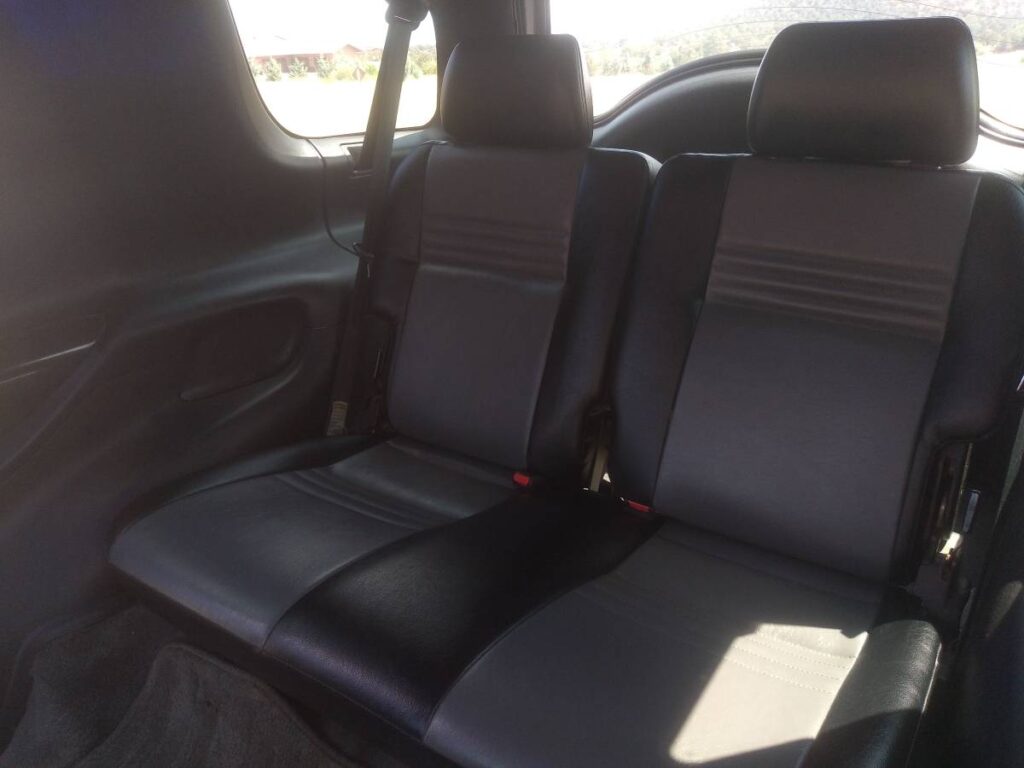 2000 Isuzu VehiCROSS rear seats