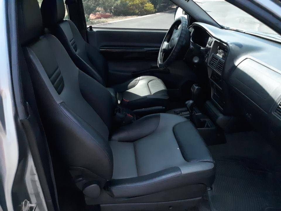 2000 Isuzu VehiCROSS interior