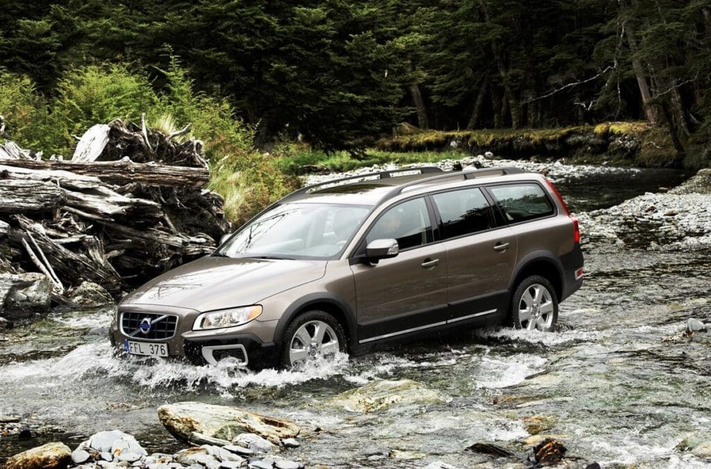 Volvo XC70 third generation