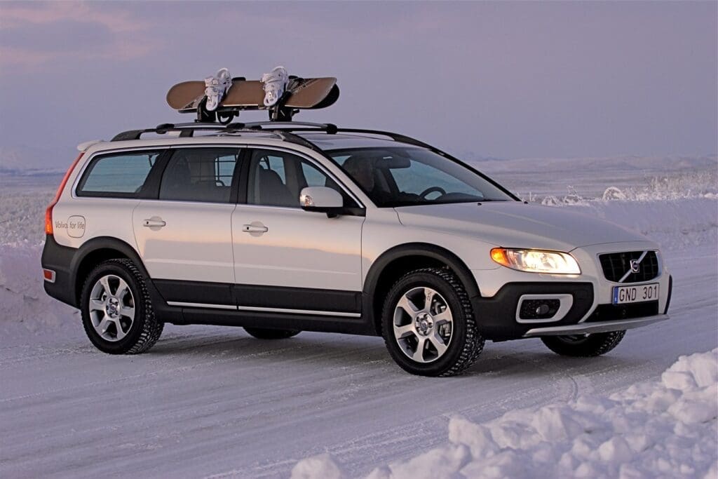 third-gen Volvo XC70 in the snow