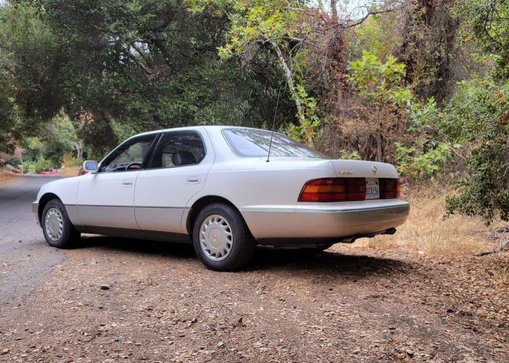 1992 Lexus LS400