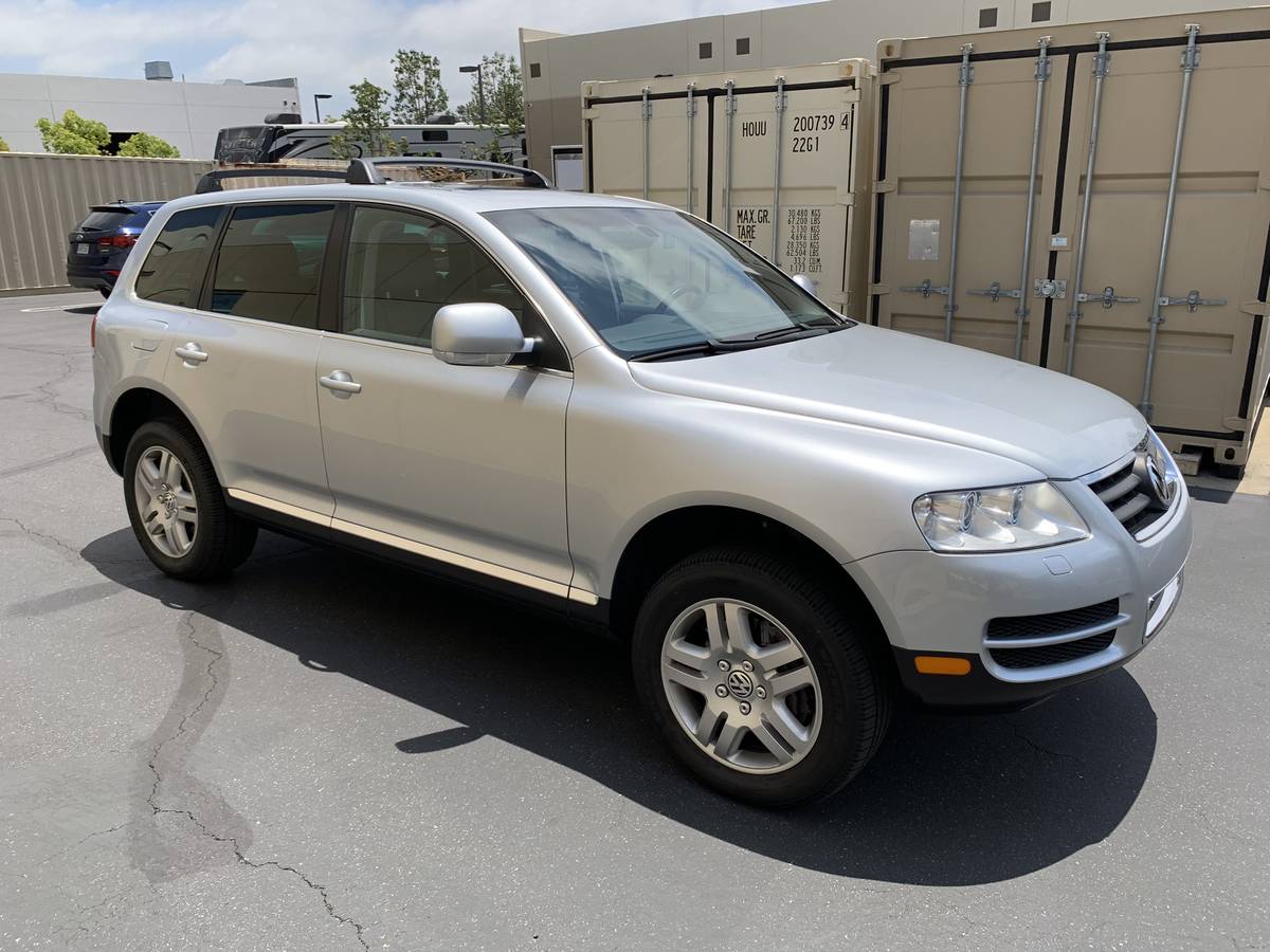 2005 VW Touareg V8 passenger side