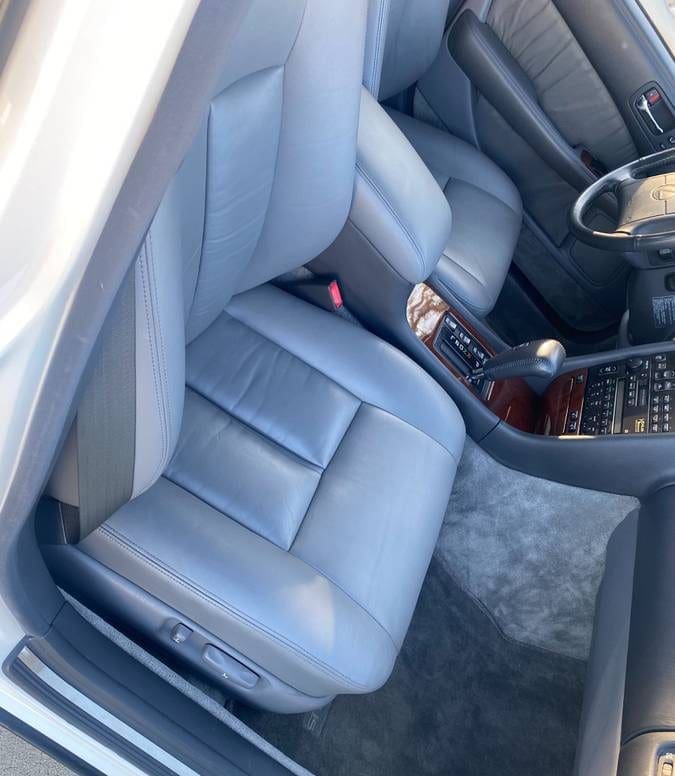 1992 Lexus LS400 interior
