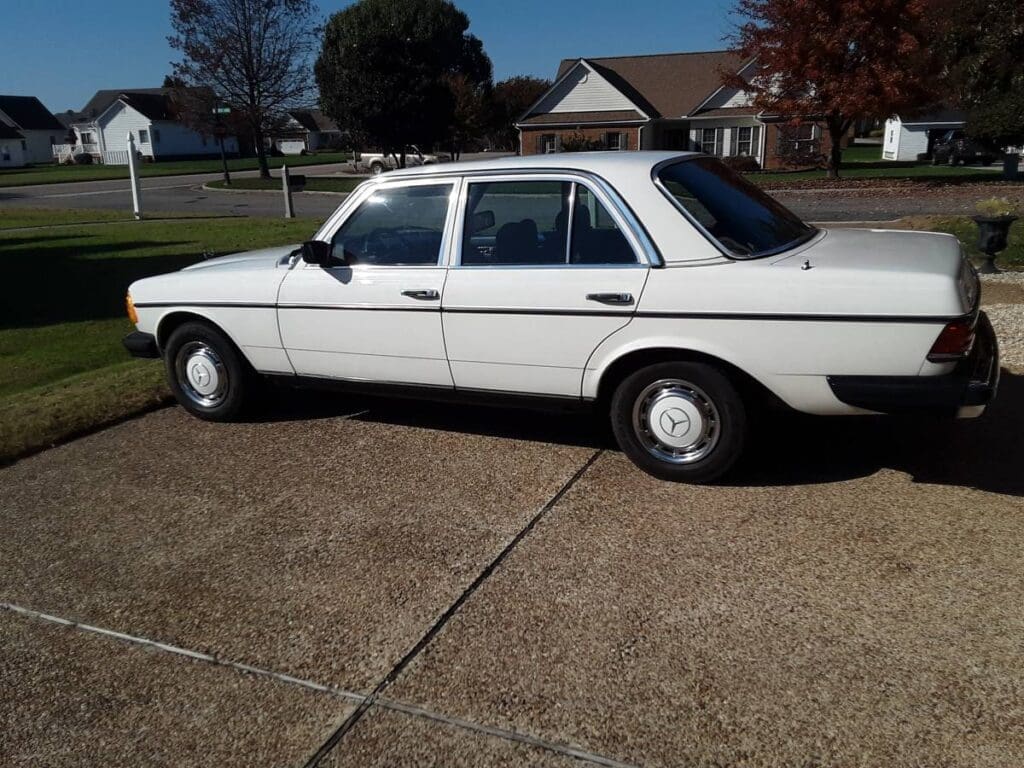 1981 Mercedes-Benz 300D driver side
