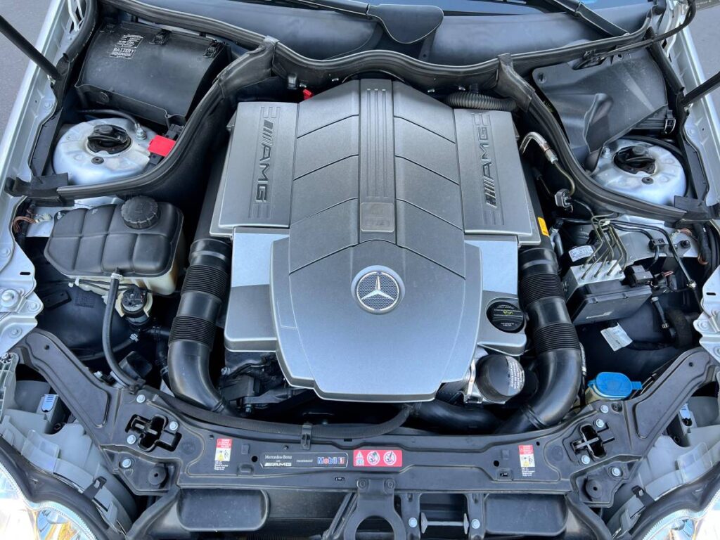 Mercedes-Benz C55 AMG engine