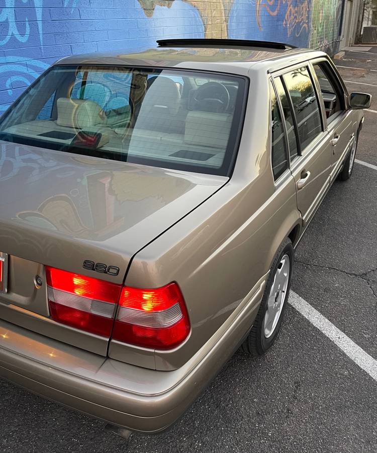 1995 Volvo 960 sedan