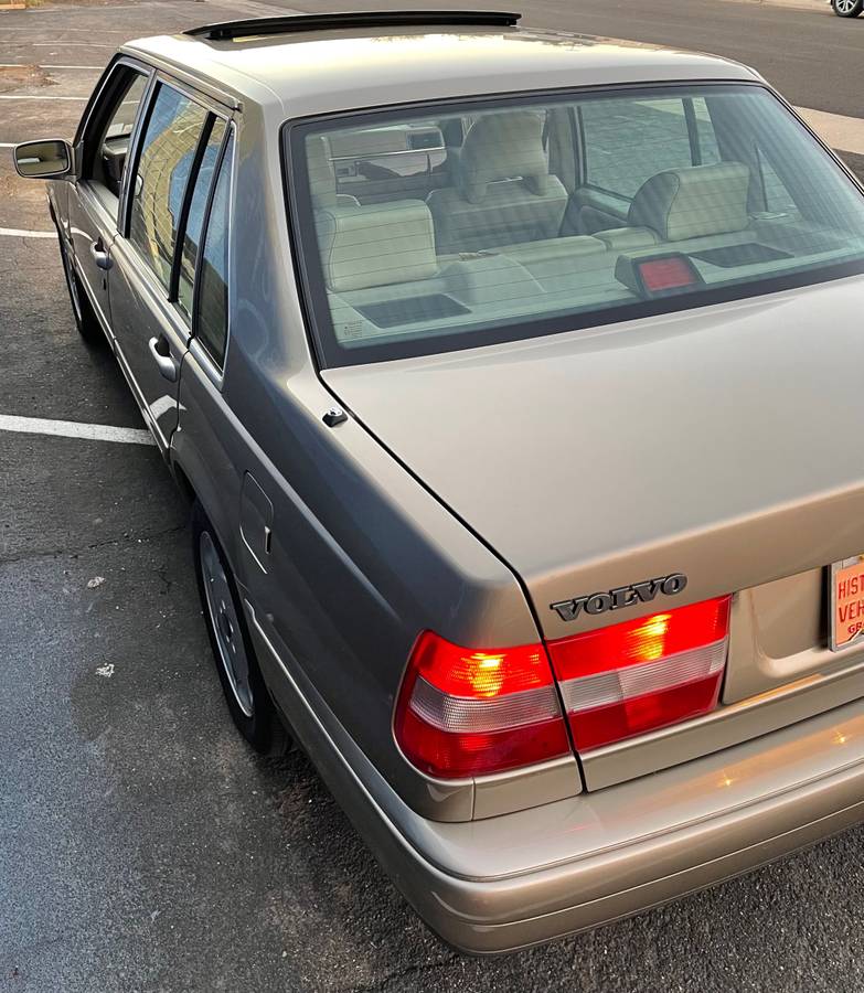 1995 Volvo 960 sedan