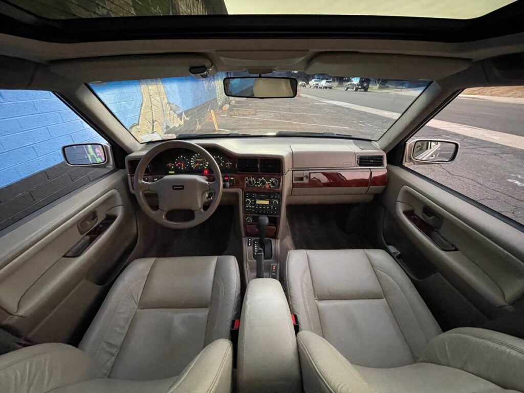1995 Volvo 960 sedan interior