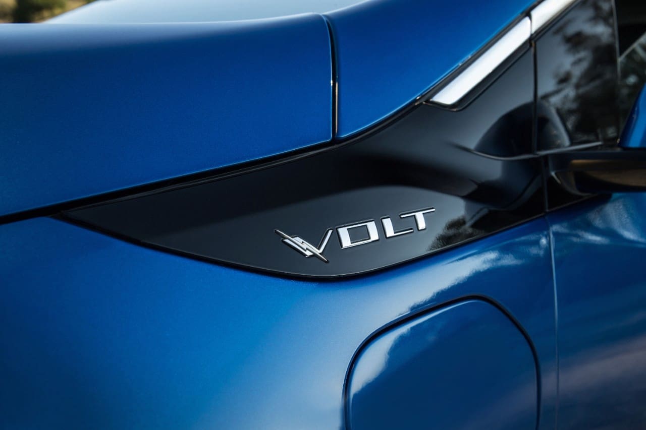 2017 Chevrolet Volt badge