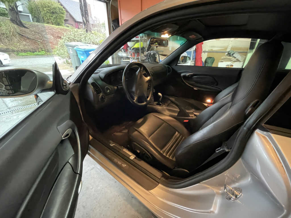 1999 Porsche 911 Carrera 4 interior