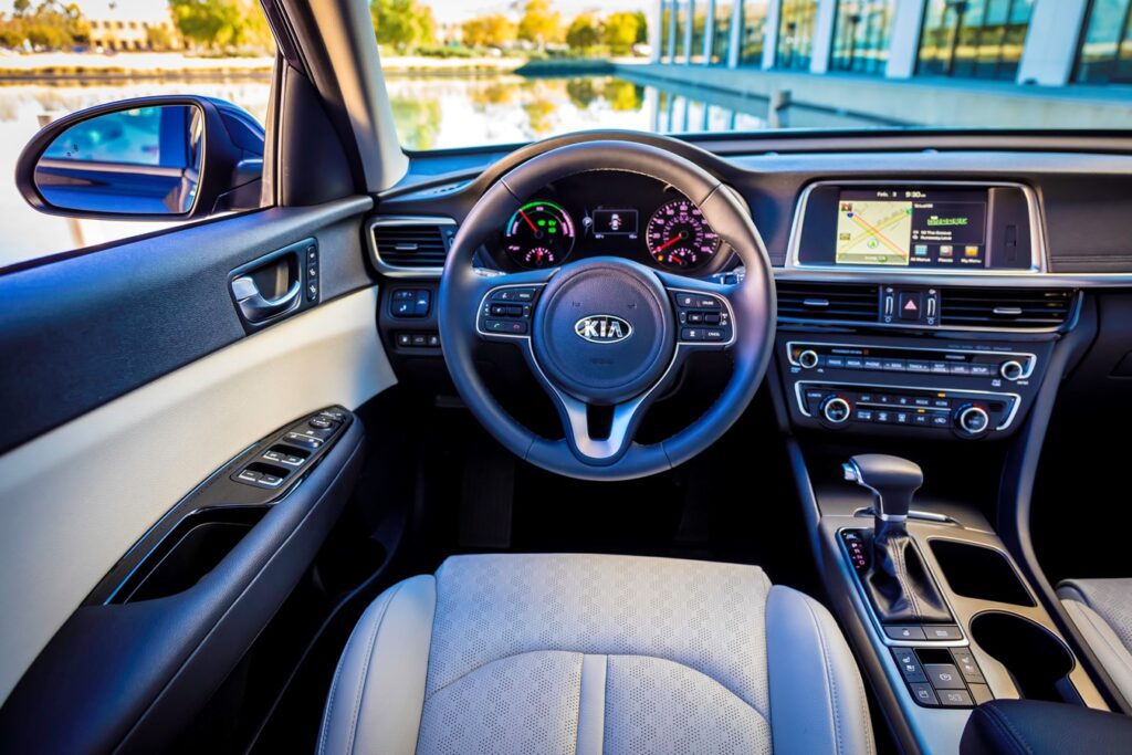 2019 Kia Optima Hybrid interior