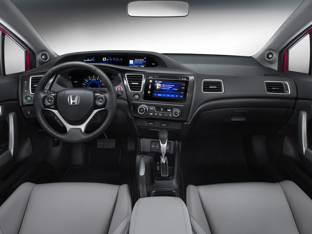 2015 Honda Civic sedan interior dashboard