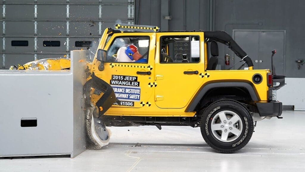 2015 Jeep Wrangler crash test