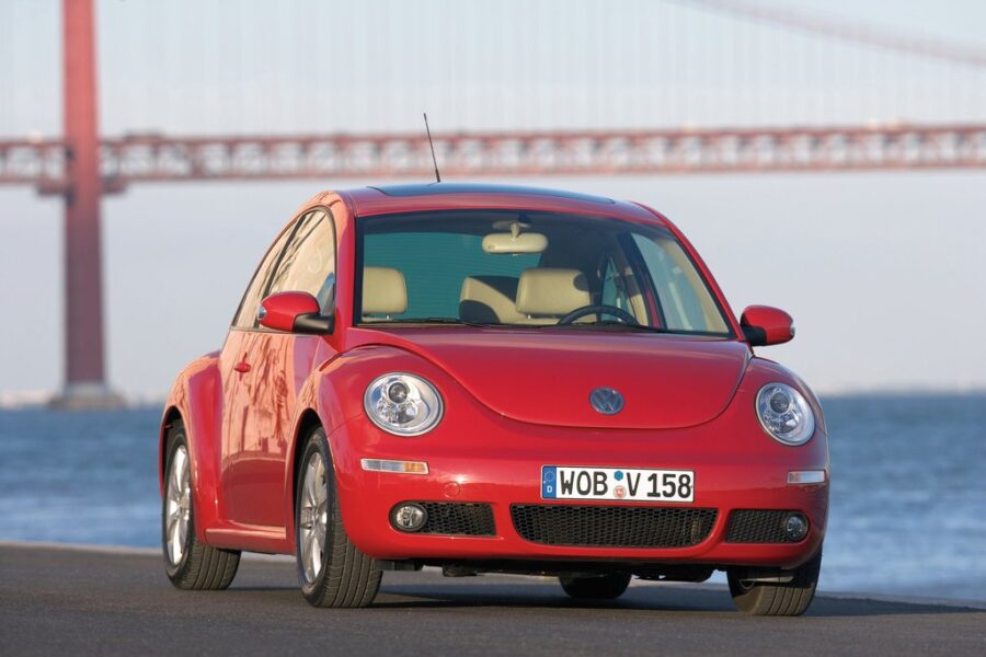 2012 VW Beetle Turbo exterior front three-quarter view