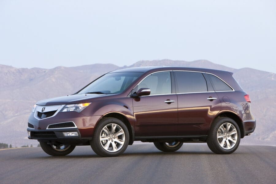 2013 Acura MDX exterior front three-quarter view