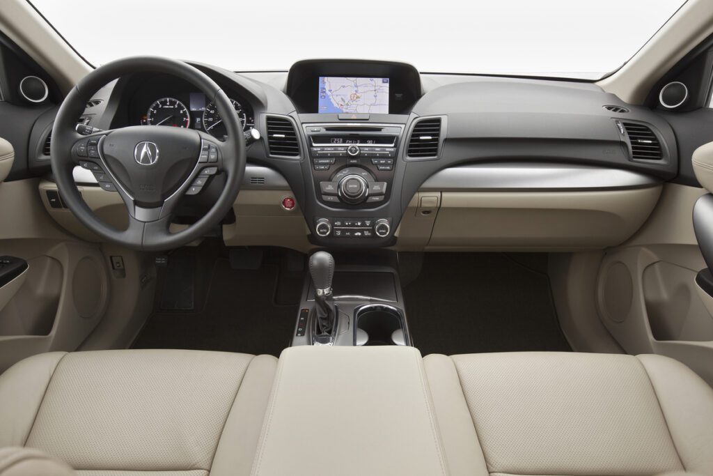 2013 Acura RDX interior front seats and dashboard