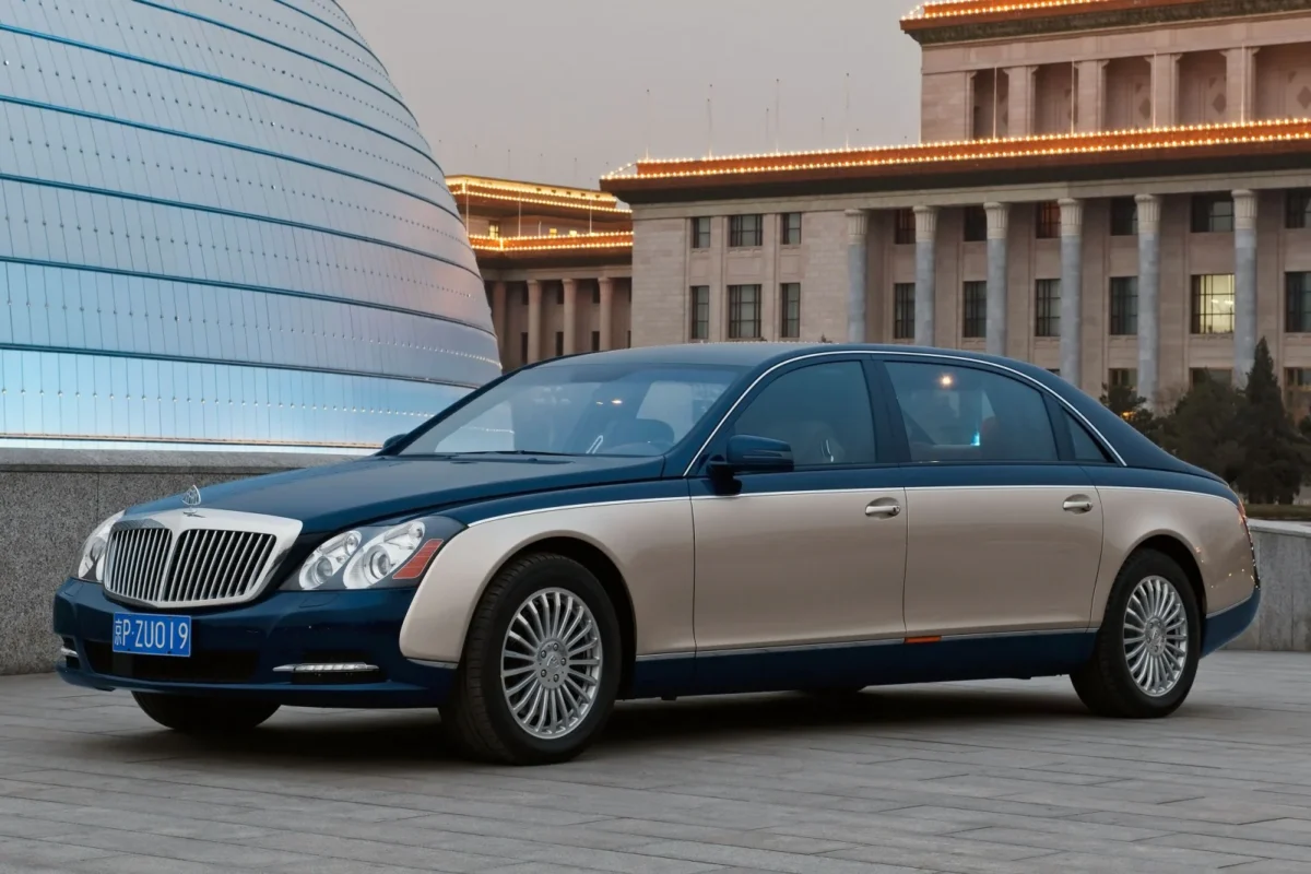 2012 Maybach 62 exterior front three-quarter view