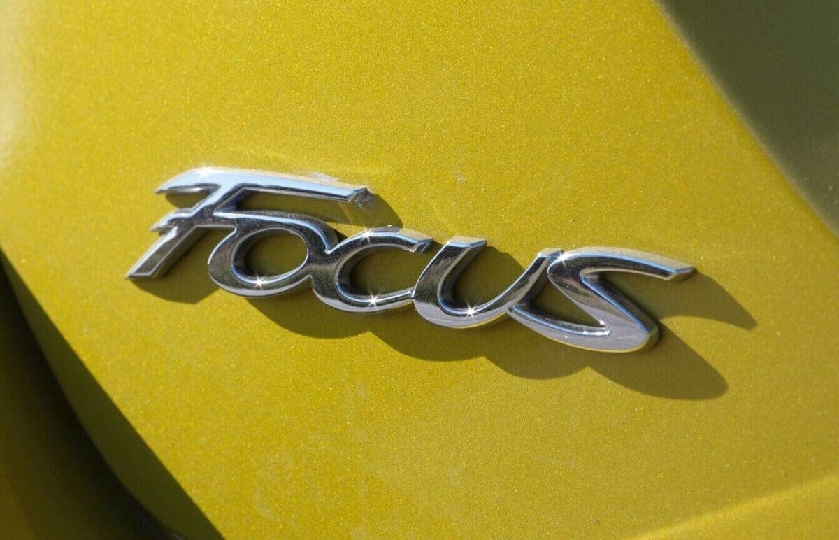 Ford Focus badge