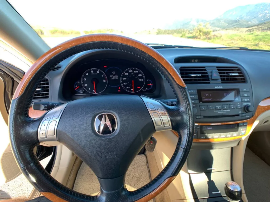 2004 Acura TSX interior steering wheel