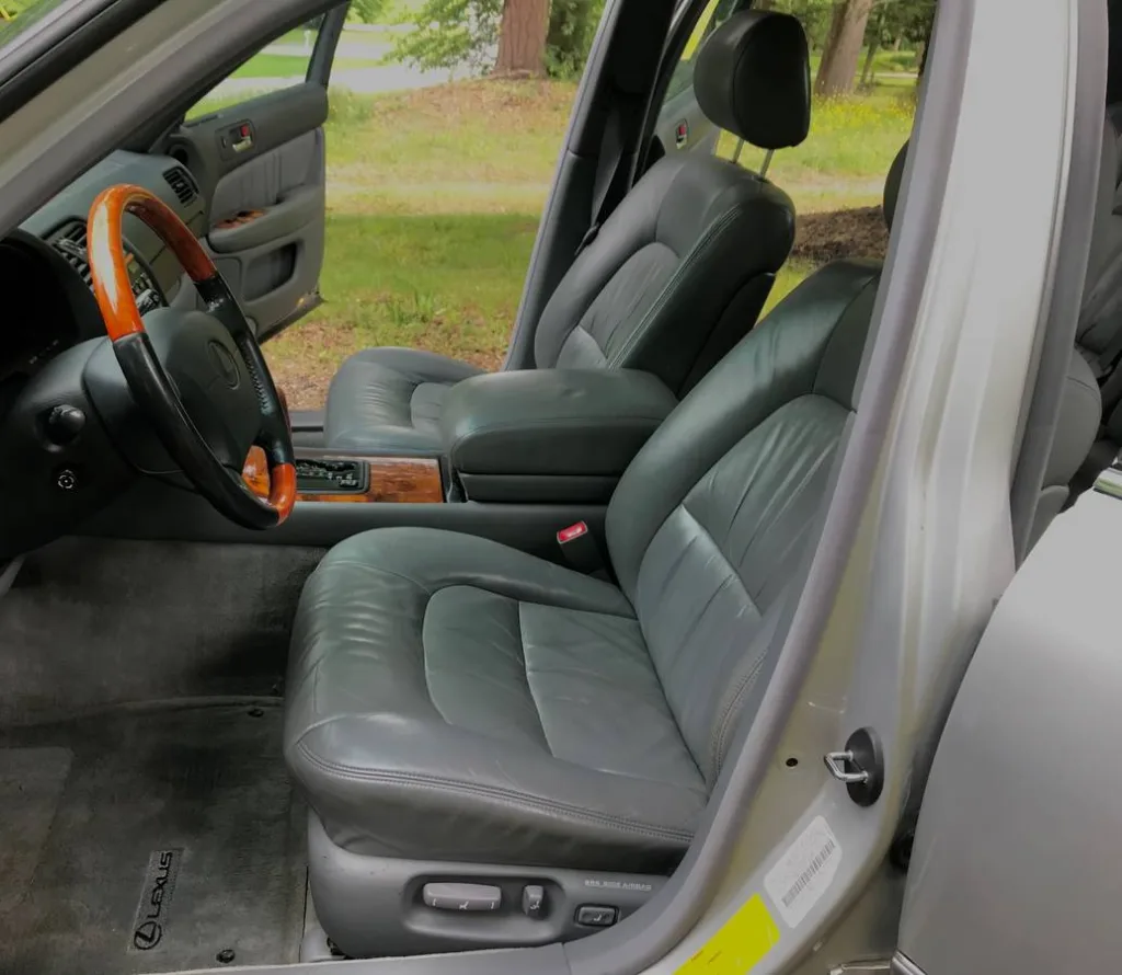 1999 Lexus LS 400 interior front seats