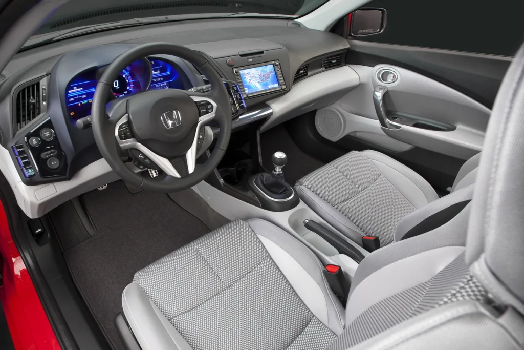 2011 Honda CR-Z interior front seats and dash