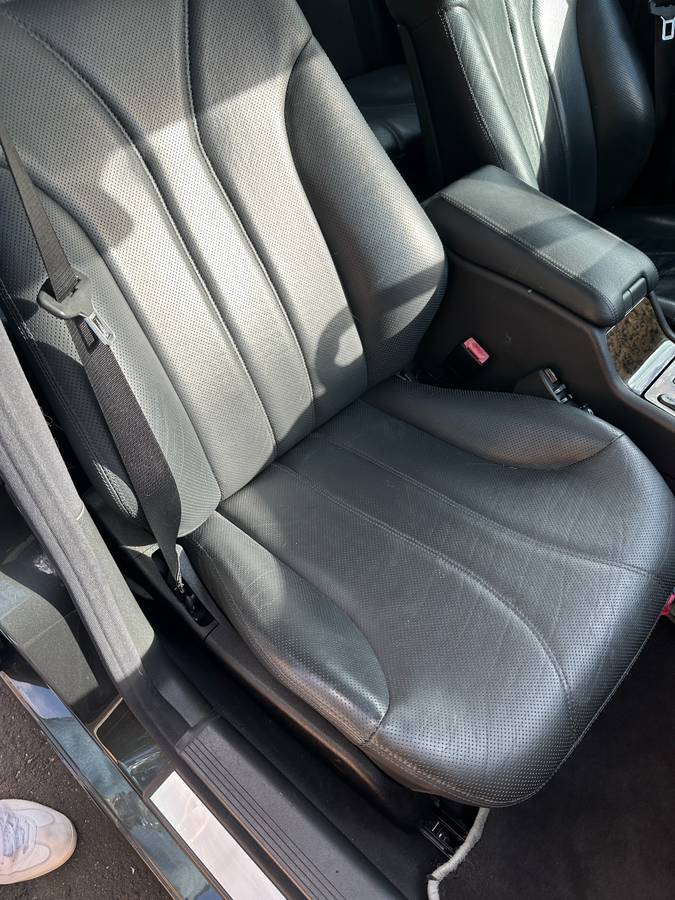 2002 Mercedes-Benz E55 AMG interior passenger's seat